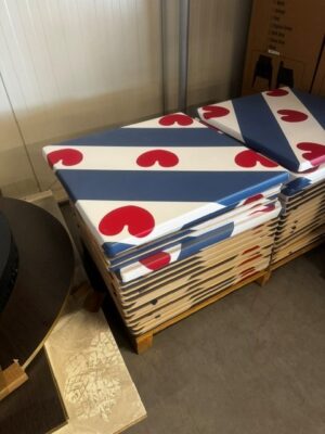 Terrastafelblad Friese vlag 70x70